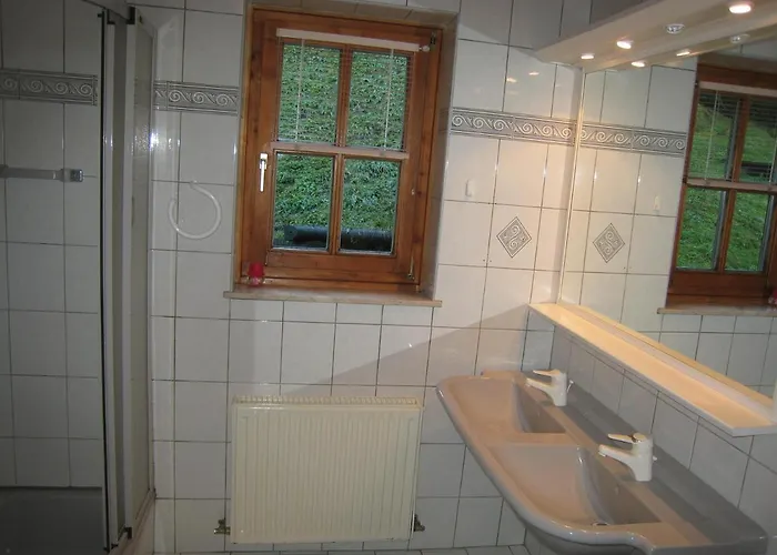 Ski-in Ski-out Kriekels - By Alpen 滨湖采尔