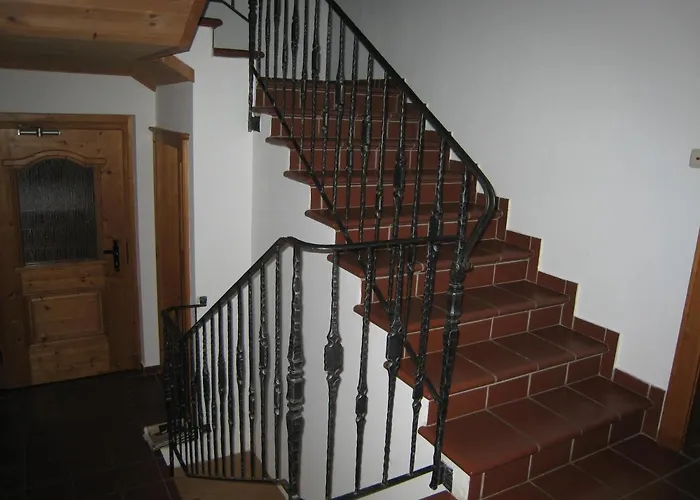 Ski-in Ski-out Kriekels - By Alpen 度假居 滨湖采尔