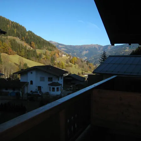 Ski-in Ski-out Kriekels - By Alpen Tatil Evi *